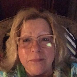 Meet your Posher, Debra